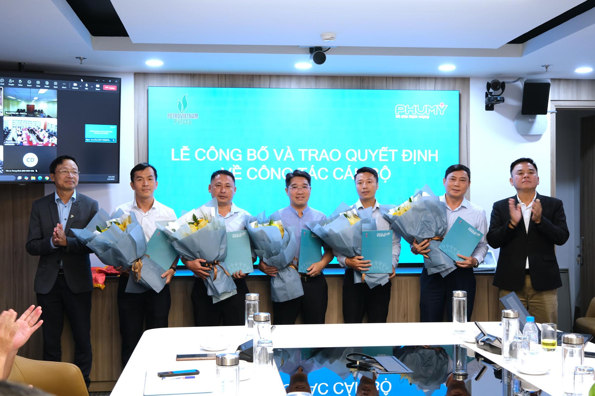 PVFCCo-Phú Mỹ công bố và trao quyết định bổ nhiệm, điều động và giao nhiệm vụ cán bộ