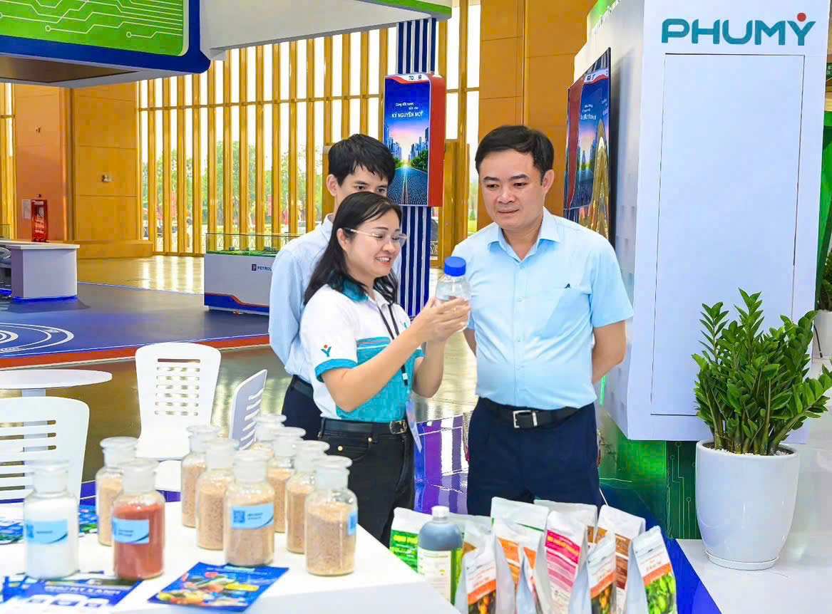PHÚ MỸ – PVFCCo Tự hào tham gia Triển lãm Thành tựu Quốc gia, giới thiệu giải pháp đột phá cùng PetroVietnam.