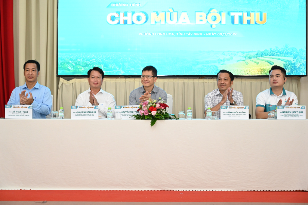 'Cho mùa bội thu': Kết nối cơ quan quản lý, chuyên gia, doanh nghiệp và nông dân